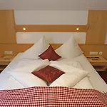 106 Wiesenhof By Interhome Apartman *