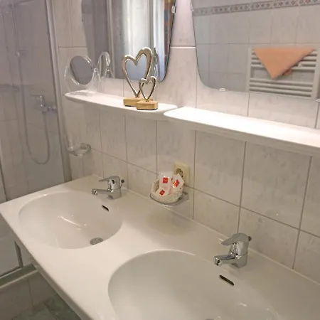 106 Wiesenhof By Interhome شقة كابل